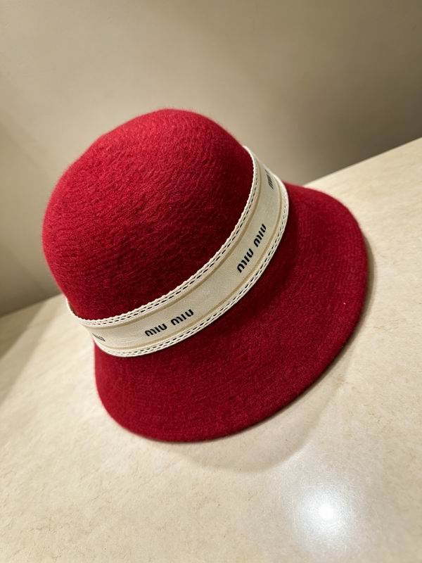 Miumiu hat dx73